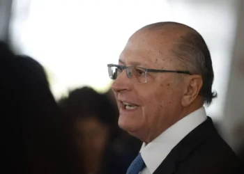 Alckmin fala sobre indefinição da chapa presidencial e cita Haddad