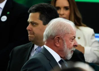 Alcolumbre pede que Lula o procure para dialogar sobre pacificação