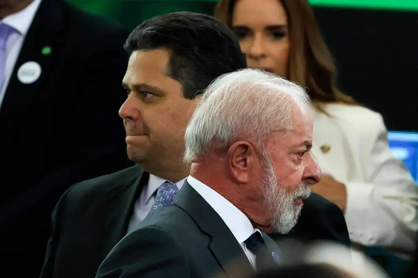 Alcolumbre pede que Lula o procure para dialogar sobre pacificação