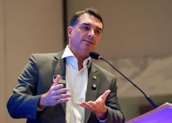 Aliados de Flávio apoiam candidatura de Caiado para as eleições 2026