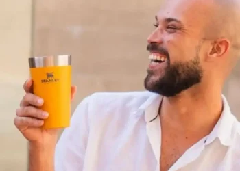Aproveite a Stanley Week: até 50% de desconto em copos e garrafas térmicas!
