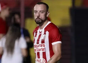 Atlético-GO e Náutico se enfrentam pela Série B: onde assistir ao jogo