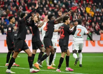 Bayer Leverkusen supera Bayern de Munique em confronto emocionante na Bundesliga