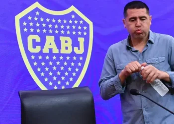 Boca Juniors gera controvérsia ao alterar escudo nas redes sociais