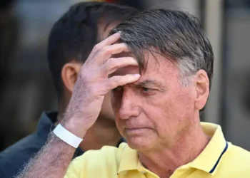 Bolsonaro completa uma semana na UTI com broncopneumonia