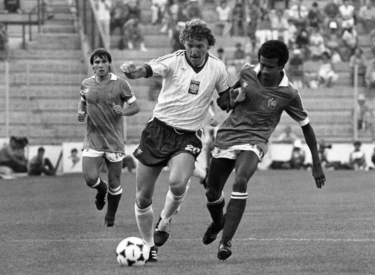 Boniek, o Belo da Noite: uma lenda polonesa que encantou a Copa