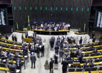 Câmara aprova transferência simbólica de capital para Salvador em julho