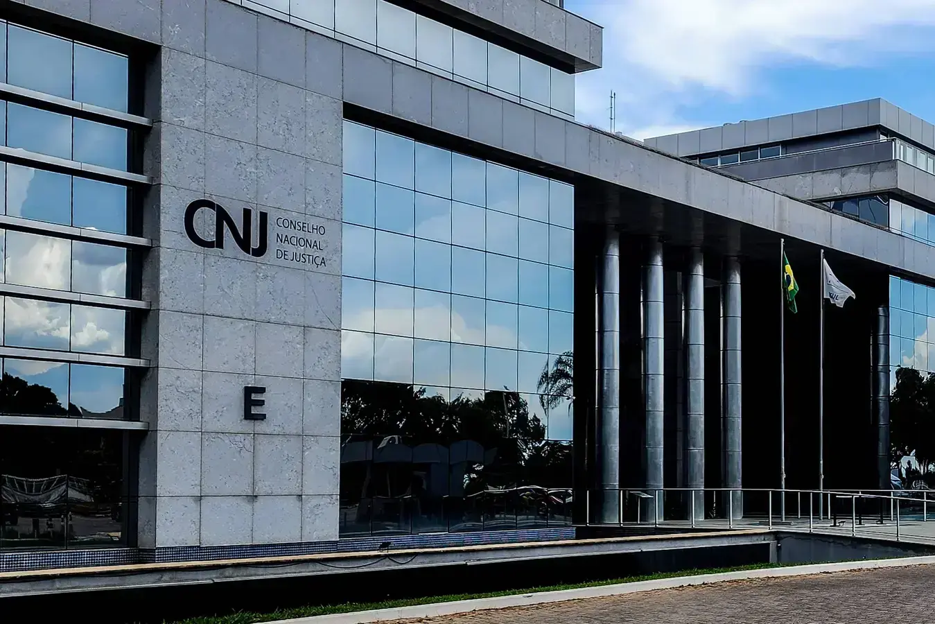 Câmara dos Deputados aprova criação de 240 cargos para o CNJ