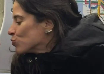 Camilla Camargo celebra o quinto aniversário da filha Júlia comtoque especial