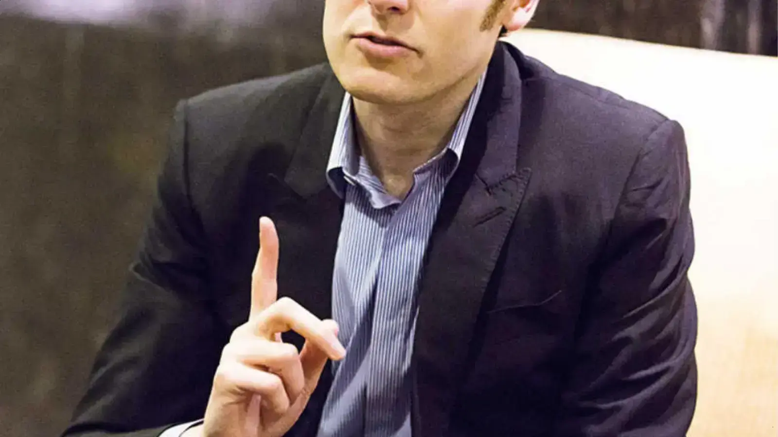 Como Eduardo Saverin, o bilionário brasileiro, conquistou o topo com 2%
