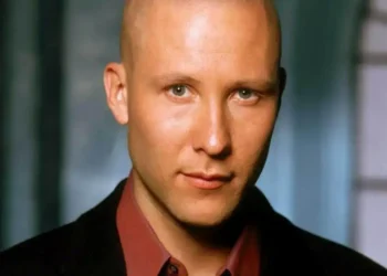Como Michael Rosembaum se tornou icônico como Lex Luthor em Smallville