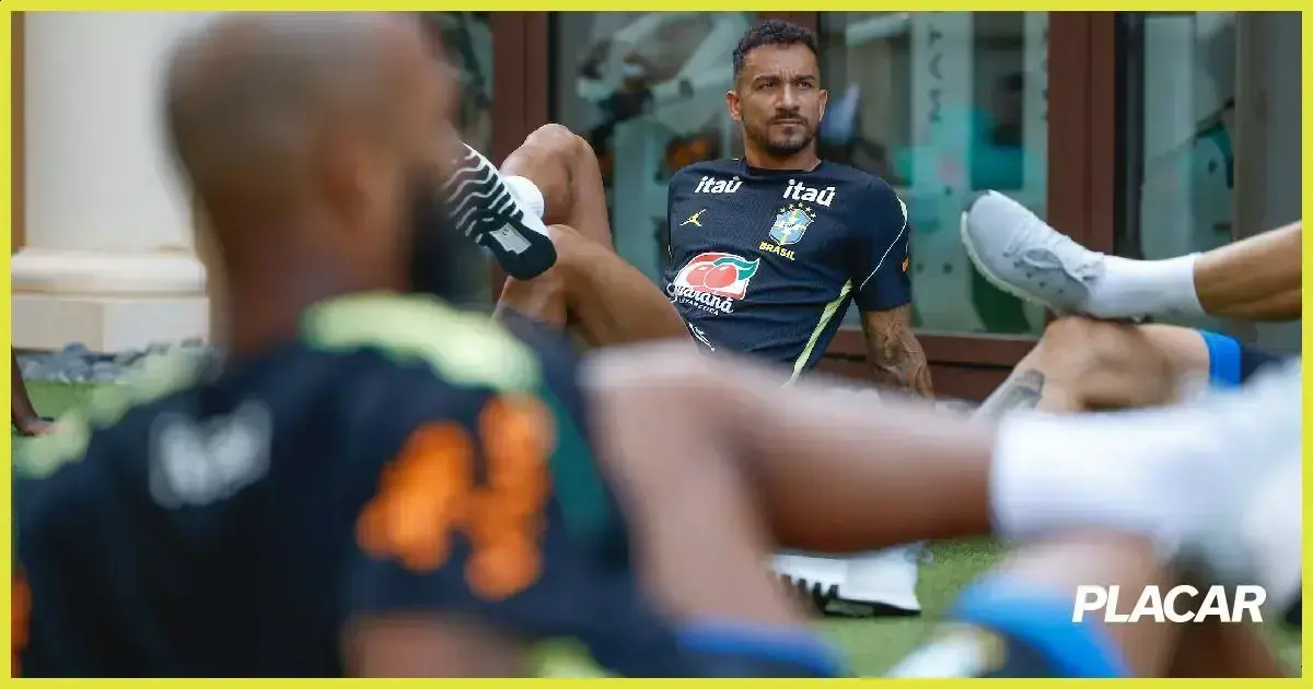 Danilo é o novo titular na lateral da Seleção Brasileira contra a Croácia