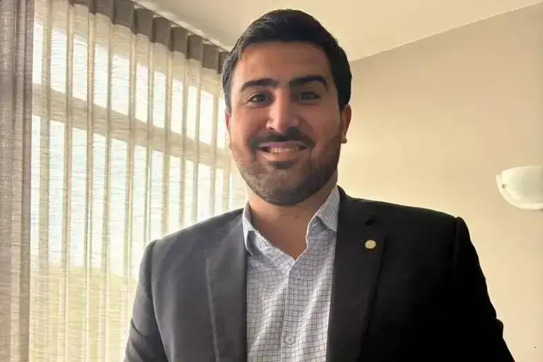 Deputado Emanuel Pinheiro Neto e o Debate do Atraso Brasileiro