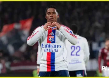Endrick compara torcidas do Lyon e Palmeiras em entrevista