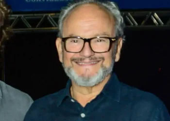 Ernesto Paglia e filhos marcam presença em show de Alceu Valença em São Paulo