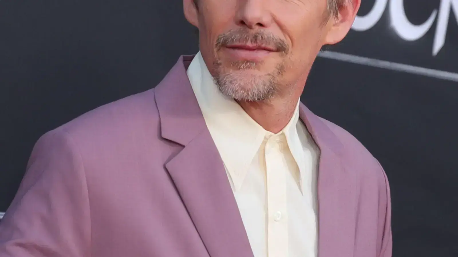 Ethan Hawke troca Hollywood por refúgio isolado na Nova Escócia