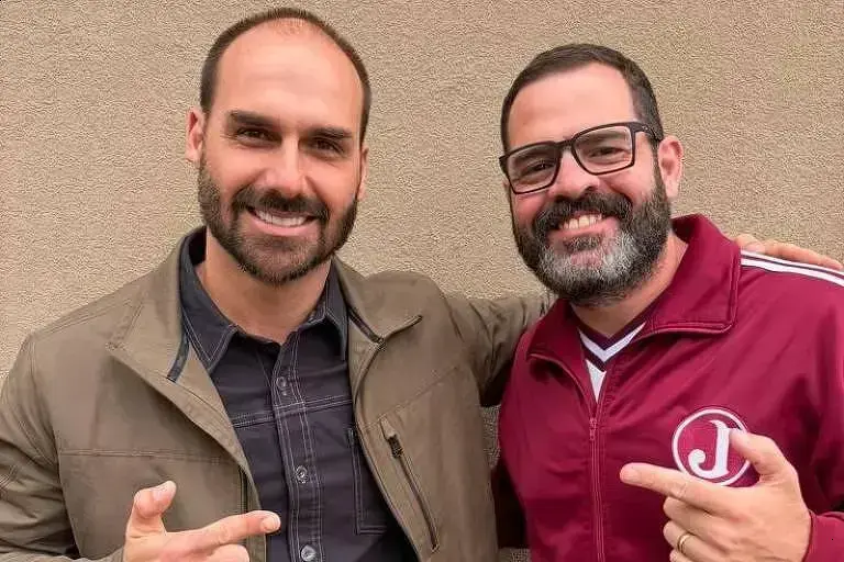 Ex-assessor de Eduardo Bolsonaro se afasta após falta de contato