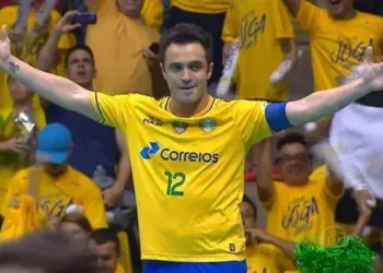 Falcão critica falta de inovação no futsal frente à Kings League