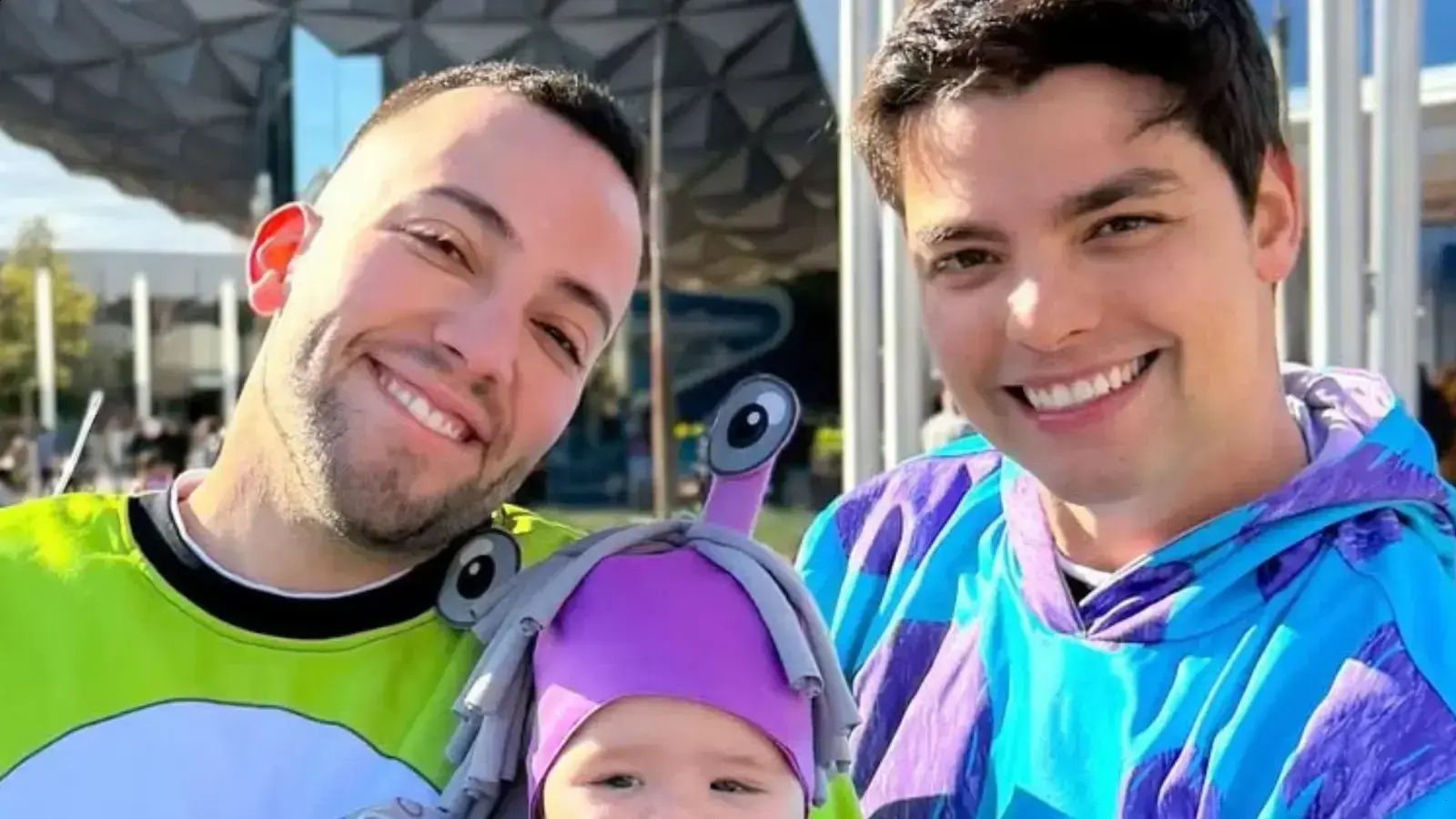 Filha de Lucas Rangel e Lucas Bley brilha em fotos na Disney