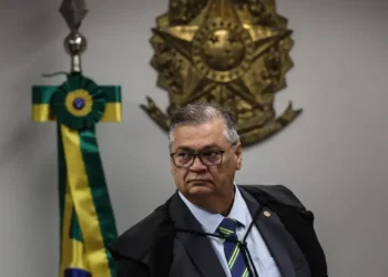 Fim da Aposentadoria Compulsória para Juízes: Avanço Político no Brasil