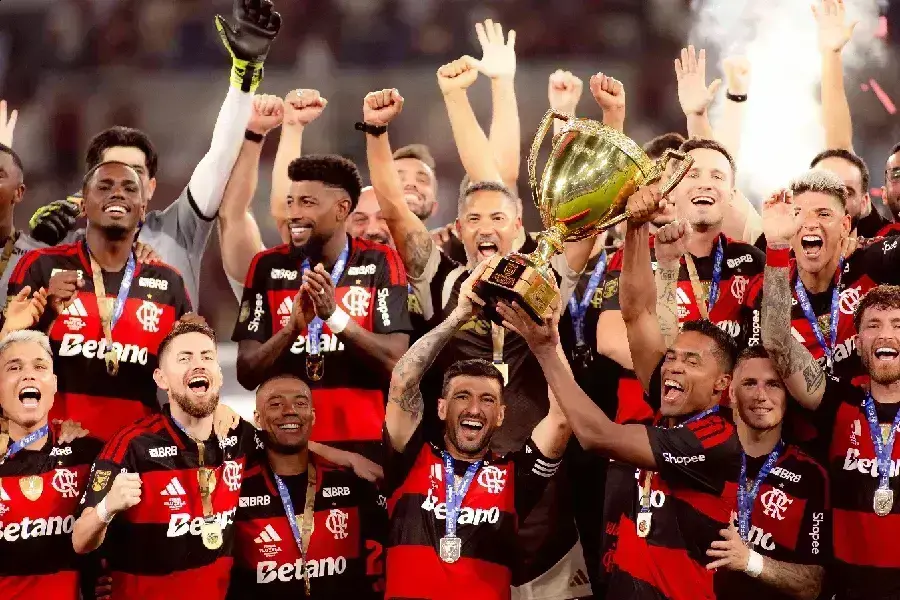 Flamengo lidera lucro em premiações no futebol de 2026