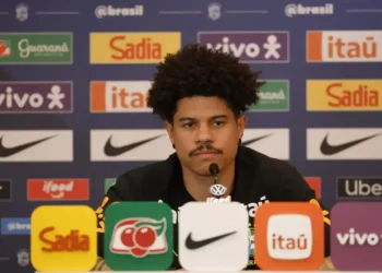 Gabriel Sara exalta trabalho de Fernando Diniz na Seleção Brasileira