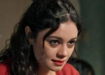 Gerluce perde o controle e enfrenta Arminda na novela Três Graças