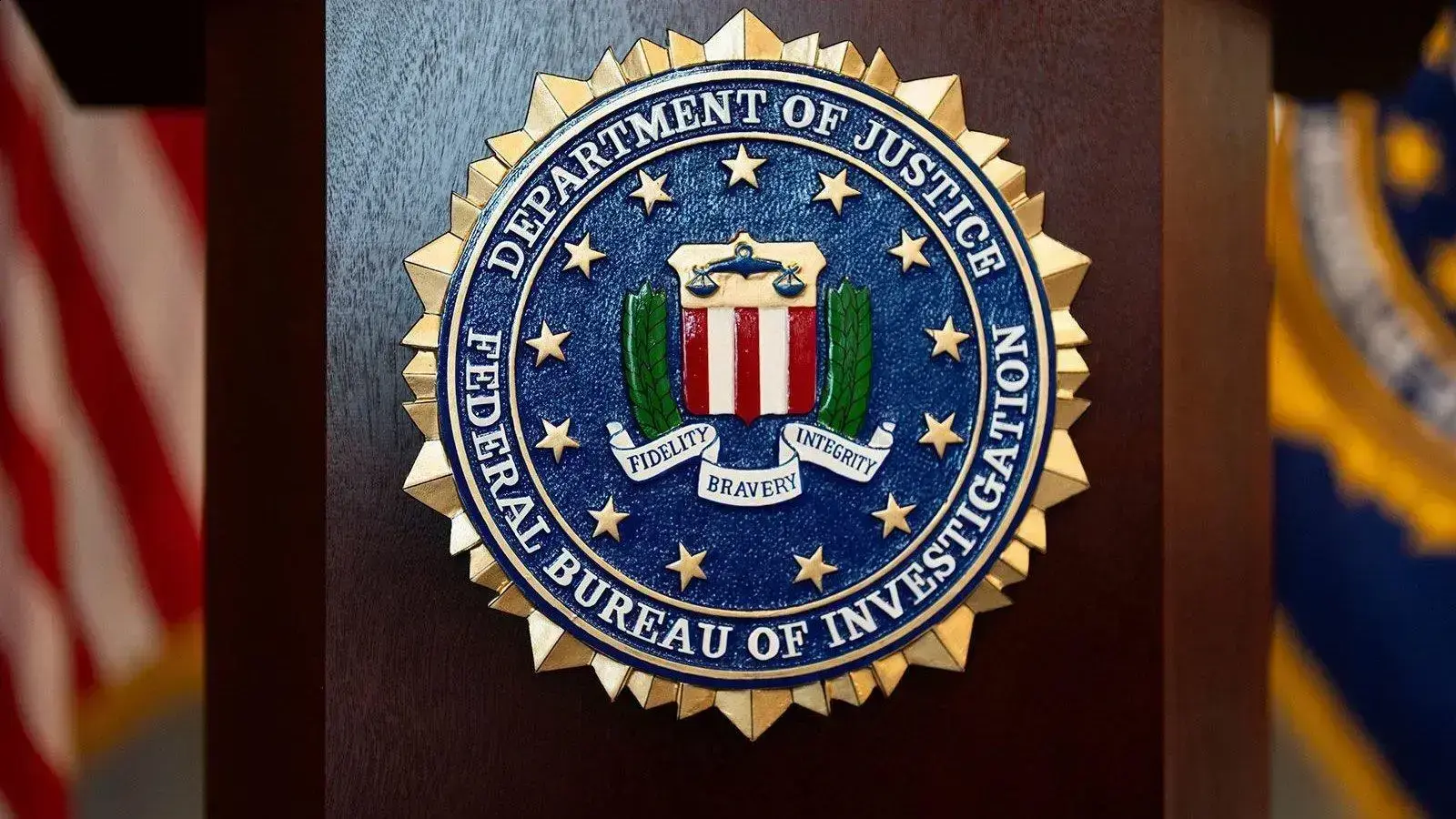 Handala Hack Team expõe diretor do FBI em ato de ciberterrorismo