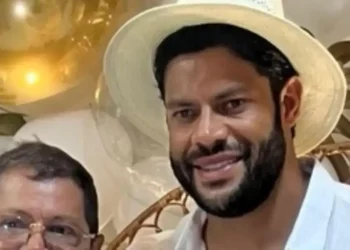 Hulk Paraíba homenageia seu pai em seu aniversário de 68 anos