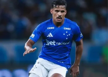 Kaiki é convocado para a Seleção Brasileira após corte de Alex Sandro