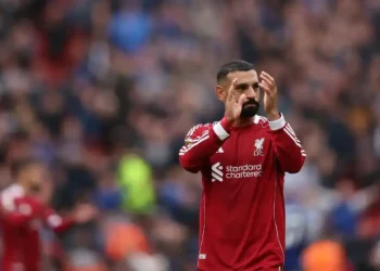 Liverpool sob ameaça: Salah, Van Dijk e Alisson na mira da Arábia Saudita