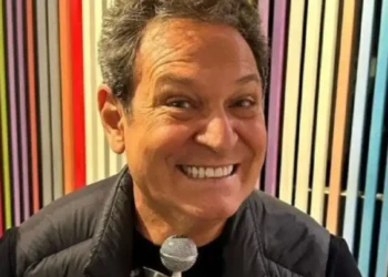 Luís Ricardo celebra 45 anos e estreia no programa Viva a Noite