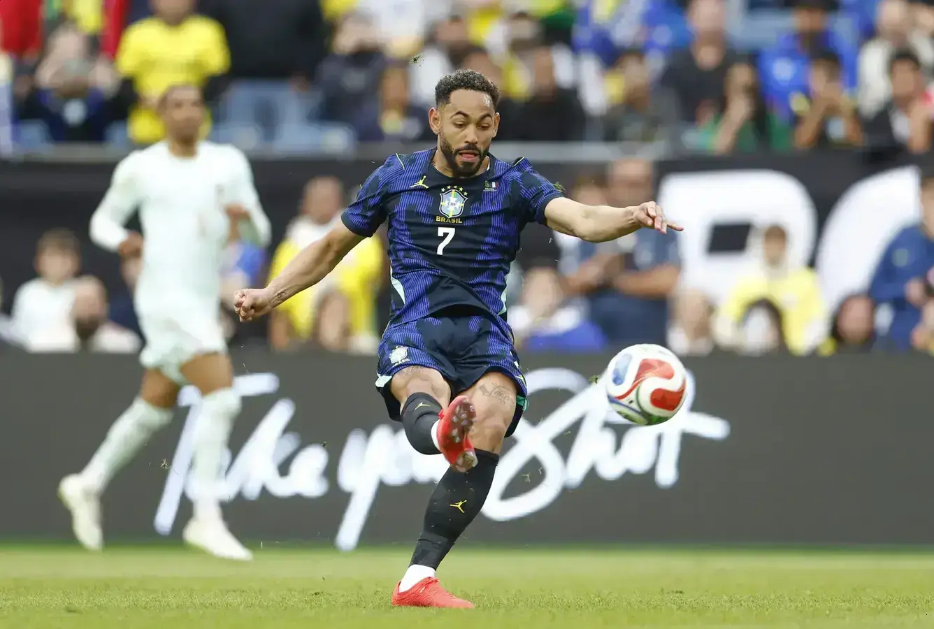 Matheus Cunha destaca potencial de crescimento da seleção brasileira