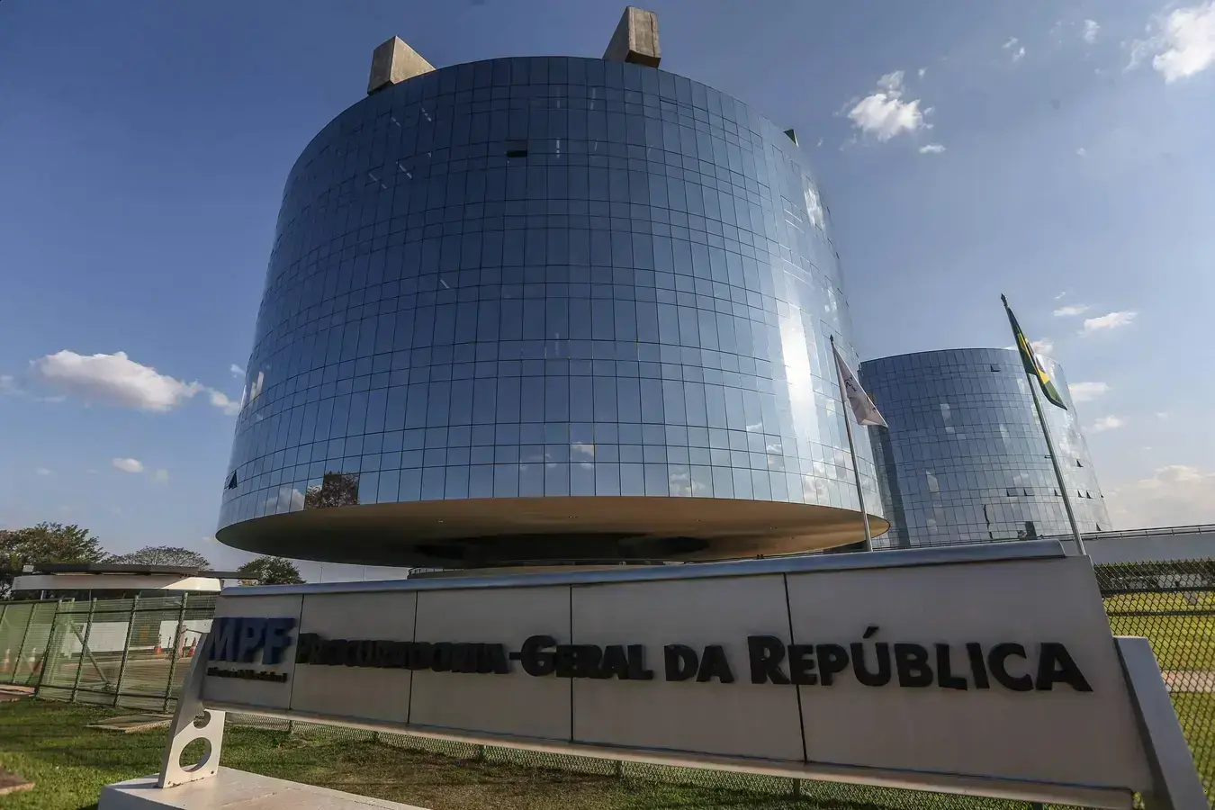 Membros do MPF proíbem interação nas redes sociais com candidatos