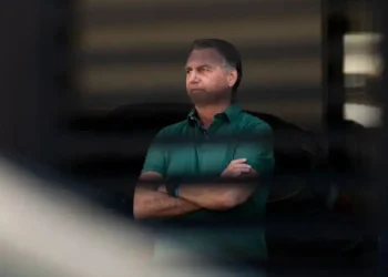 Ministro Moraes rejeita flexibilidade nas visitas a Jair Bolsonaro