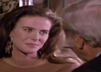 Morre Annabel Schofield, estrela da novela Dallas, aos 62 anos