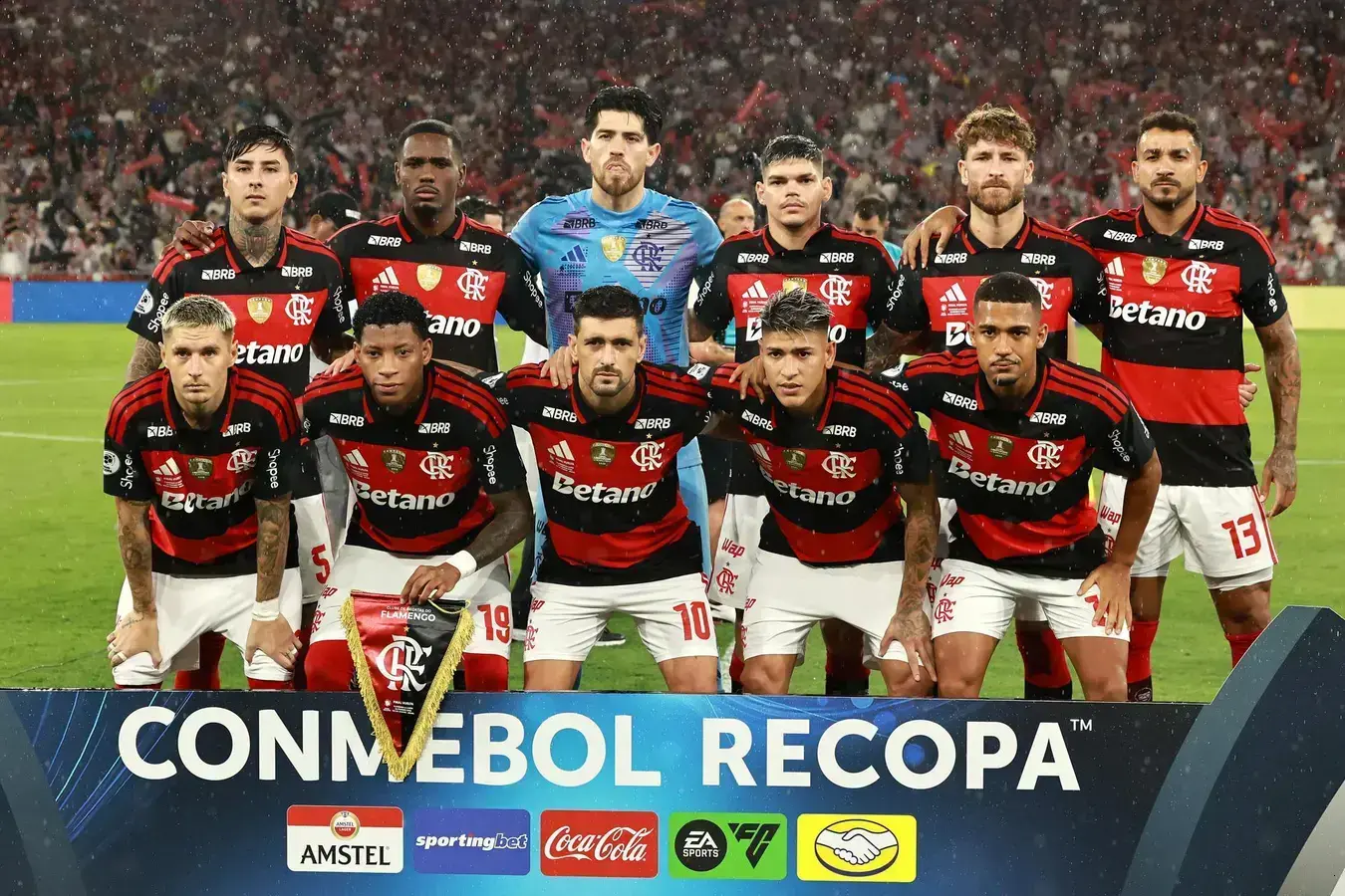 Movimentações no Mercado: Clubes Brasileiros Investem em Reforços