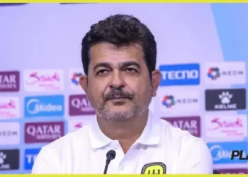 Ney Franco relata tensão ao tentar retornar do Catar em meio à guerra