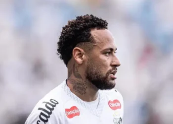 Neymar vê chance de se destacar na seleção frustrada em empate com o Corinthians