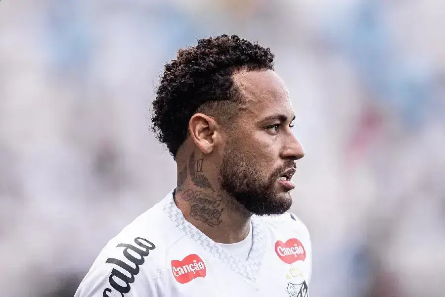 Neymar vê chance de se destacar na seleção frustrada em empate com o Corinthians