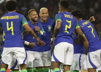 Novo uniforme da Seleção Brasileira gera polêmica e expectativa