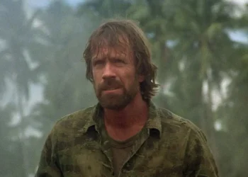 Os filmes essenciais de Chuck Norris para relembrar seu legado