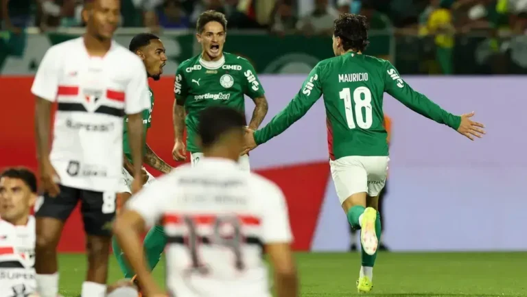Palmeiras vence São Paulo e avança para a final do Paulistão 2026