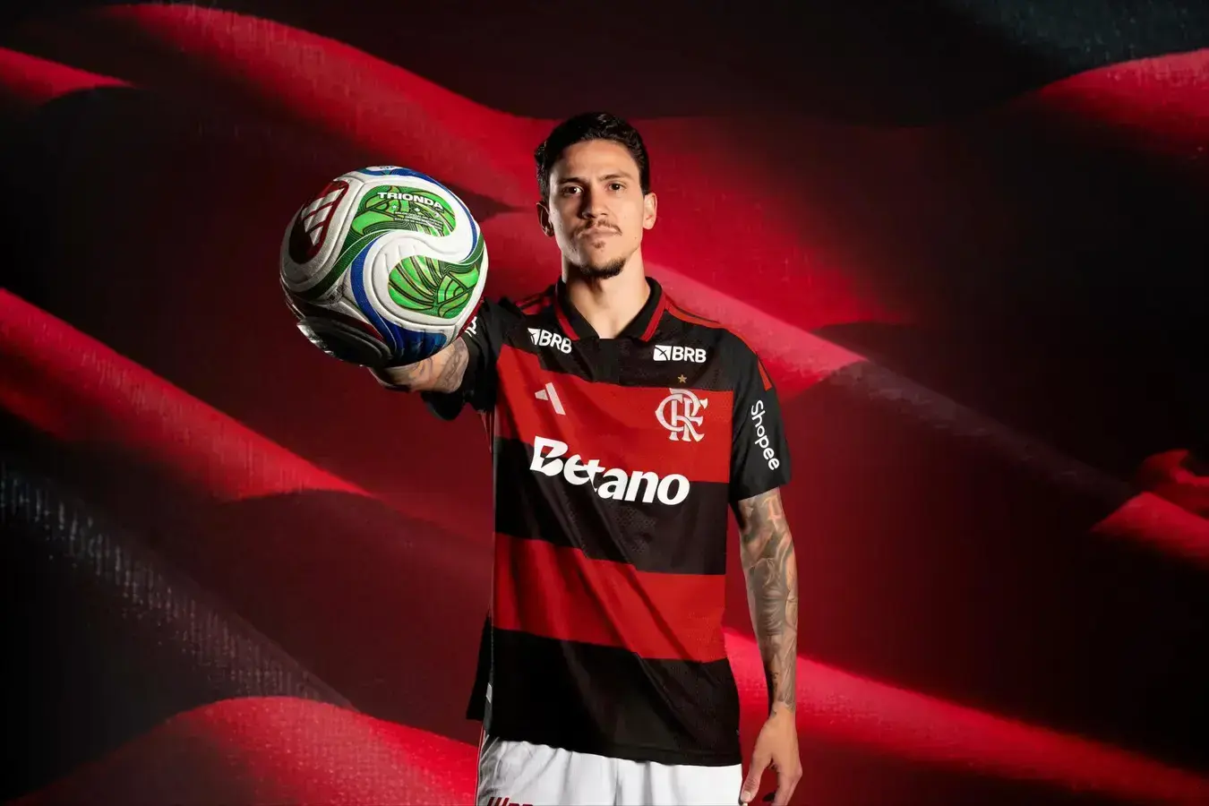 Pedro do Flamengo lança nova fase de imagem e marketing