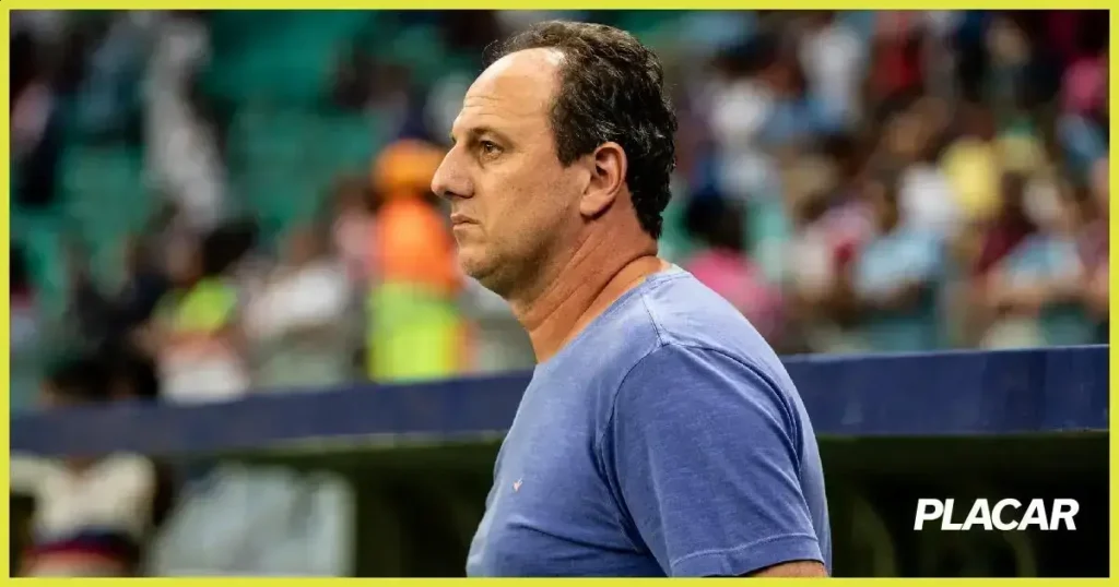 Protestos da torcida: Rogério Ceni pede apoio após eliminação na Libertadores