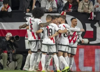 Rayo Vallecano e Levante: Confronto Crucial no Campeonato Espanhol