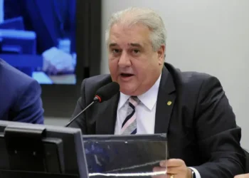 Regulamentação do trabalho por aplicativo é adiada e pode ir direto ao plenário