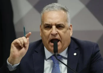 Relator da CPI do INSS propõe novas regras e poderes às comissões