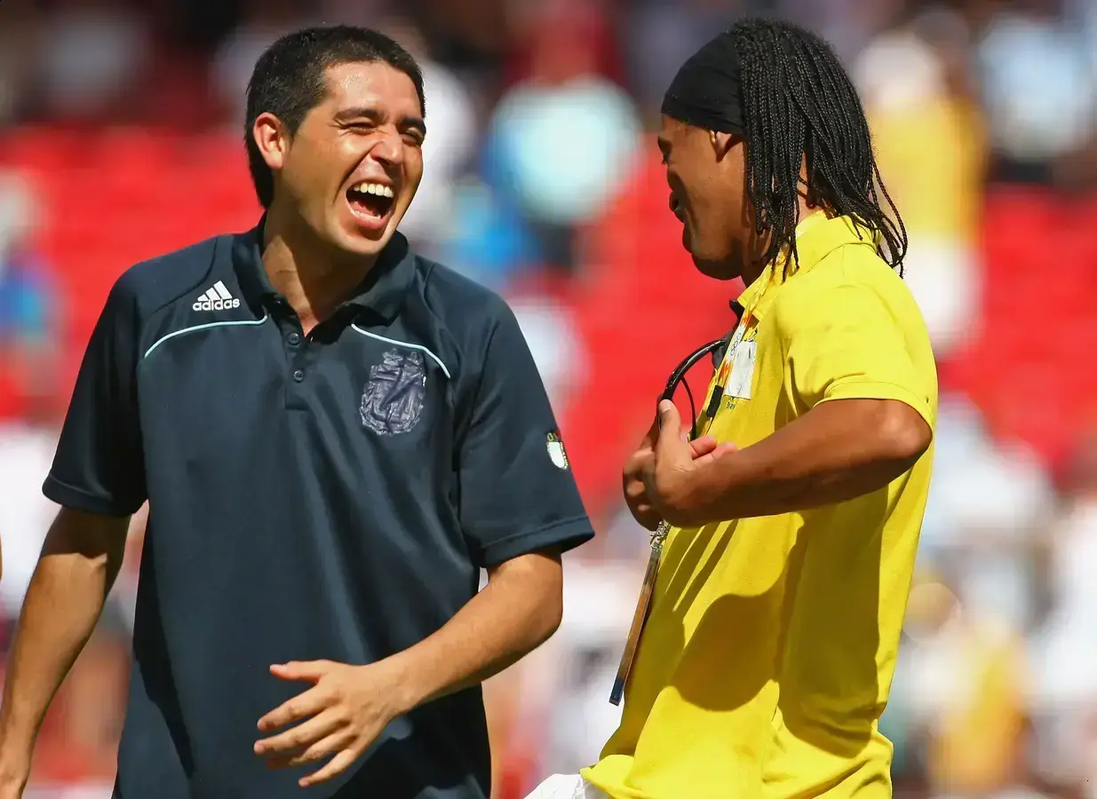 Riquelme: O último romântico do futebol em destaque na PLACAR
