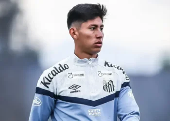 Santos aguarda para renovar contrato com Miguelito até Copa do Mundo